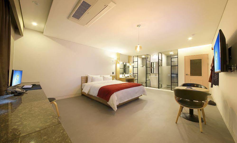 Jeonju Story Motel Eksteriør billede